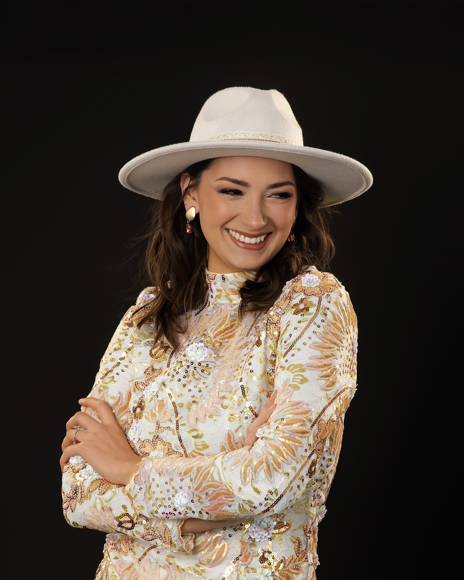 Anna Marie portrait — white hat and gold sequined top